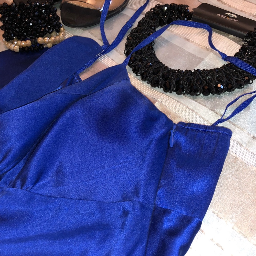 Express Silk Top - Picture 7 of 8
